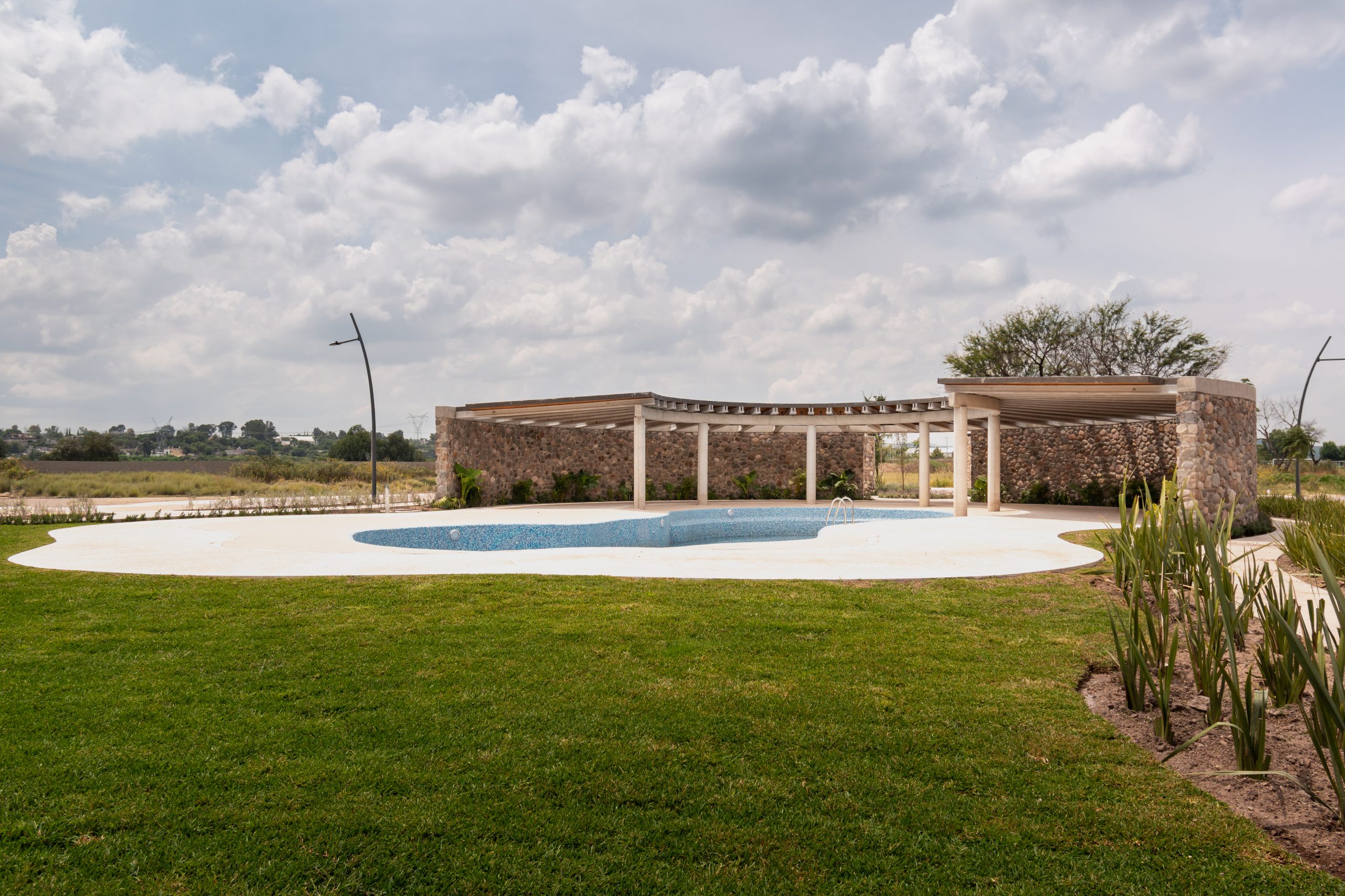 Lotes Residenciales en Cañadas del Arroyo (Corregidora): 150,000 m² de áreas verdes y zonas naturales. - Image 13
