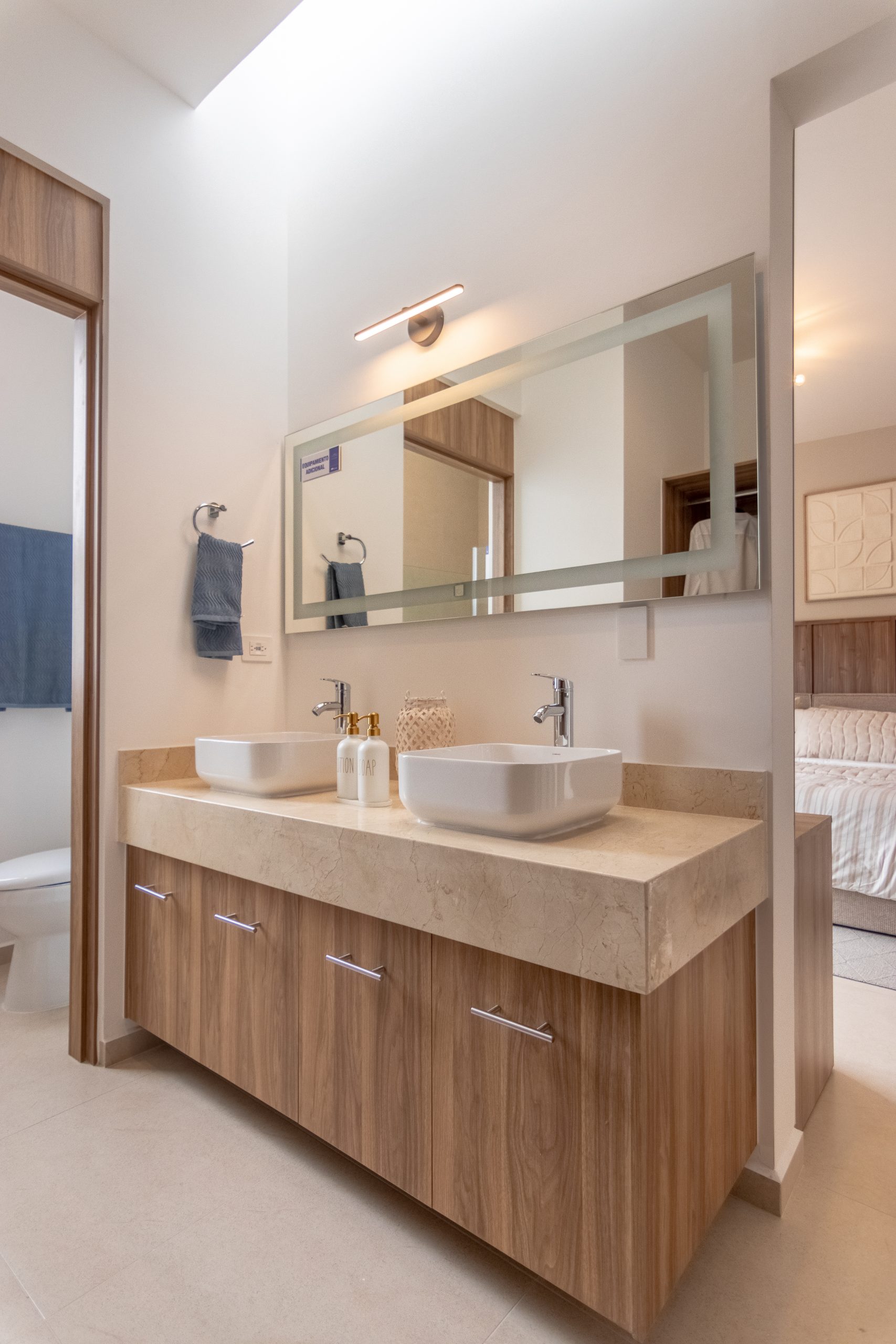 Residencia de Lujo de 3 Recámaras con Estancia, Lavandería Interior y 2.5 Baños (169m²) – Ankara Serenna Zibatá - Image 10