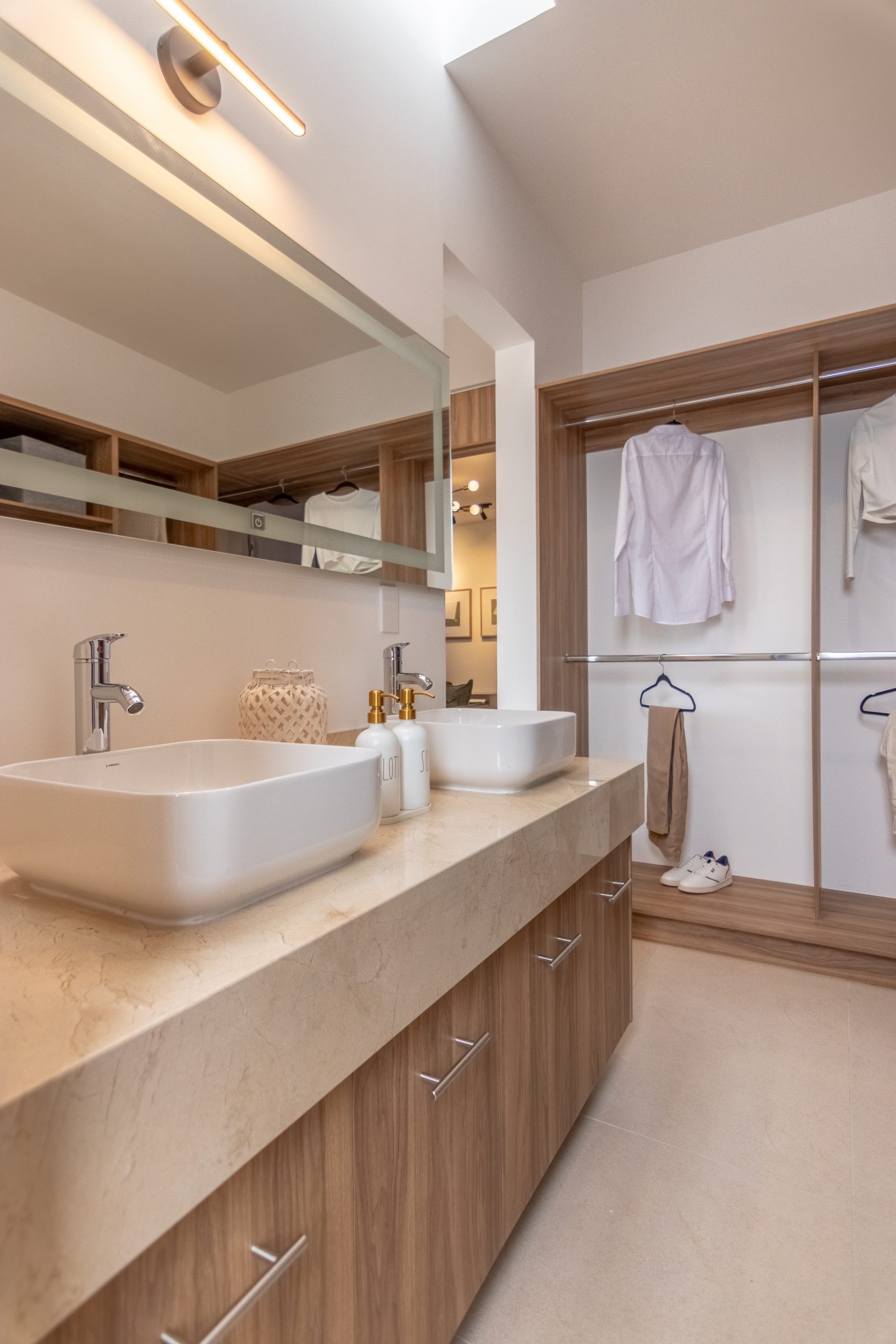 Residencia de Lujo de 3 Recámaras con Estancia, Lavandería Interior y 2.5 Baños (169m²) – Ankara Serenna Zibatá - Image 9