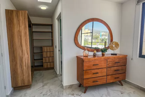 Residencia de 3 Recámaras con Jardín Trasero y Vestidor (109m²) – Riscos Condesa III Zibatá - Image 8
